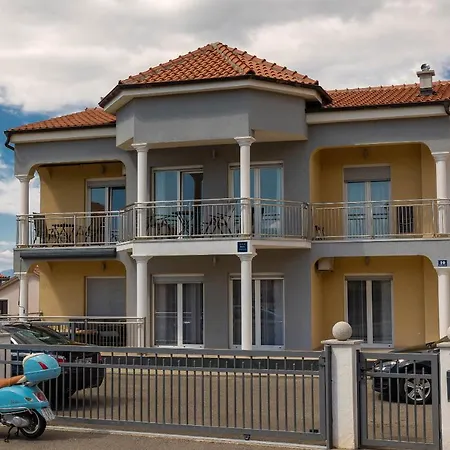 Dea קריקווניצה