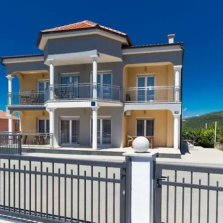 Dea Apartament *