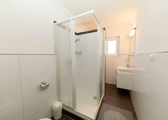 Dea * קריקווניצה